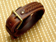 leather dog collar for dog breed