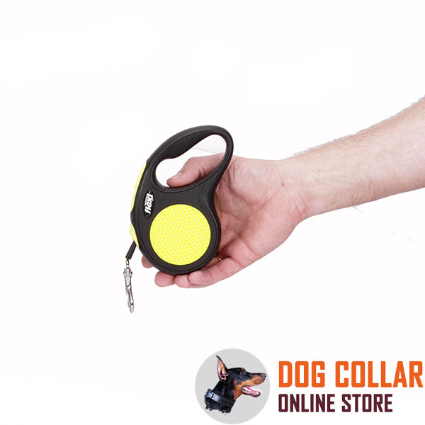 Convenient Handle on Dog Retractable Leash for Everyday use